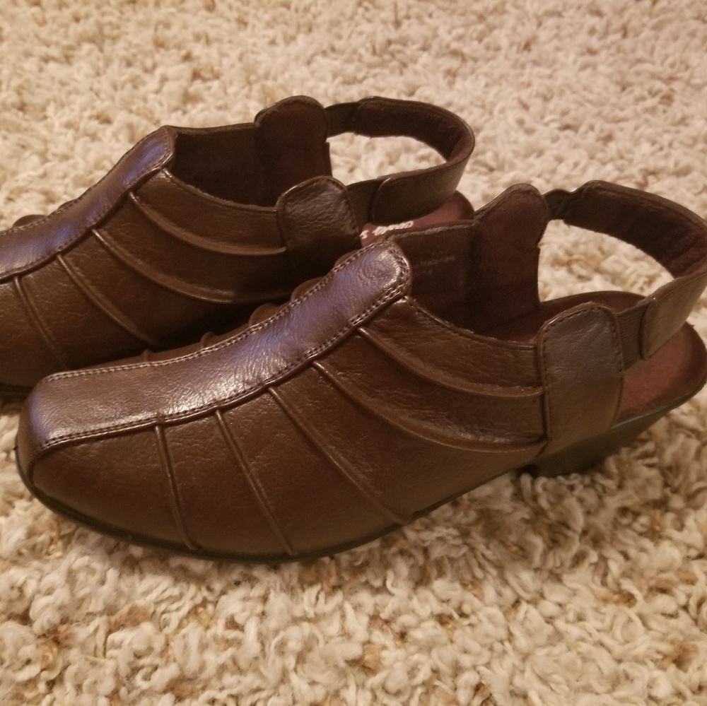 Women's dress casual shoe